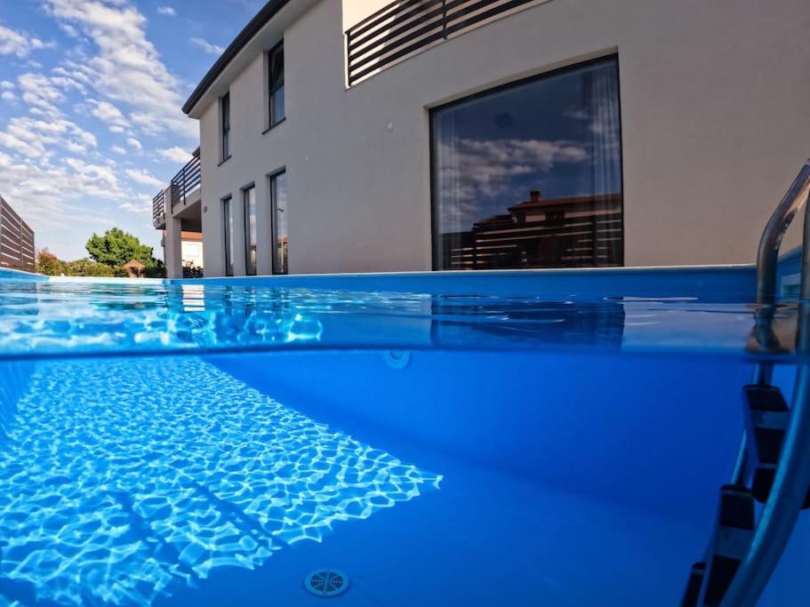 Marcante - Designer, Romantic Pool View Suite Poreč Dış mekan fotoğraf